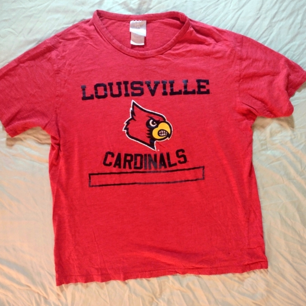 Vintage Late 80s/Early 90s Louisville Basketball Tshirt